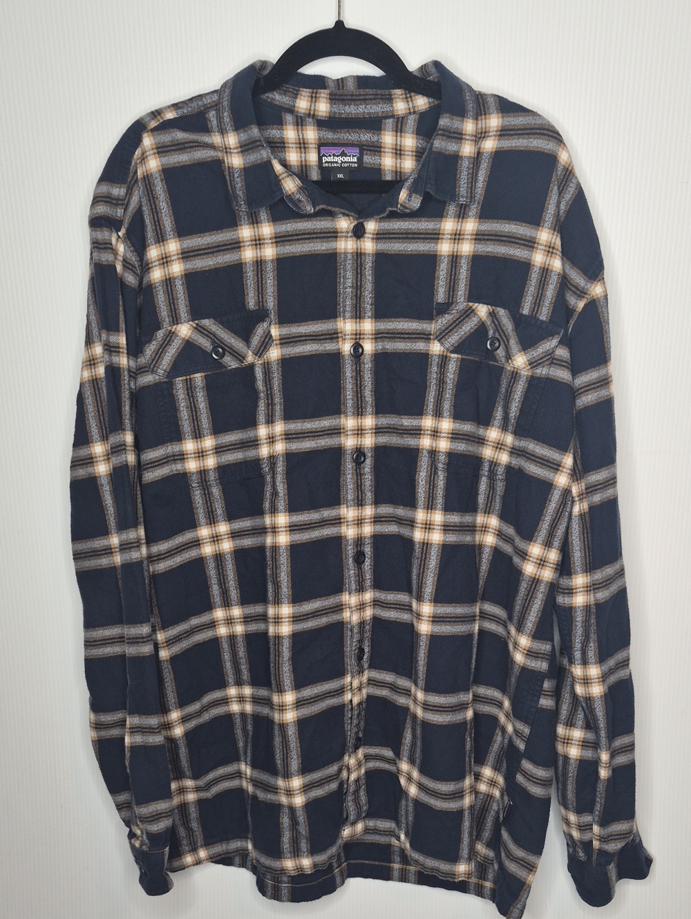 Patagonia Men's Navy and Cream Plaid Flannel Button-Down Shirt Size XXL
